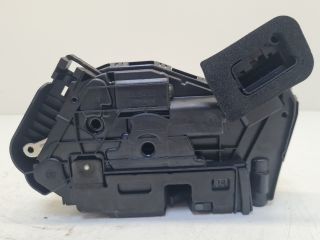 bontott VW GOLF VII Jobb első Ajtózár