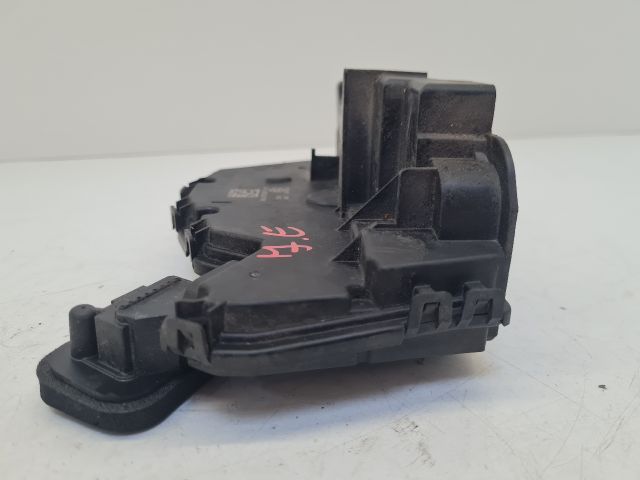 bontott VW GOLF VII Jobb első Ajtózár