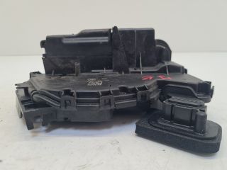 bontott VW GOLF VII Jobb első Ajtózár