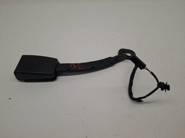 bontott VW GOLF VII Jobb első Biztonsági Öv Csat