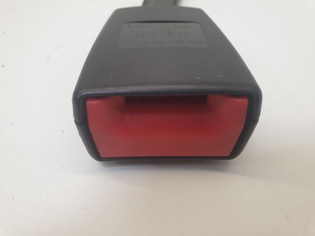 bontott VW GOLF VII Jobb első Biztonsági Öv Csat