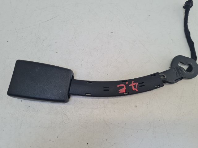 bontott VW GOLF VII Jobb első Biztonsági Öv Csat