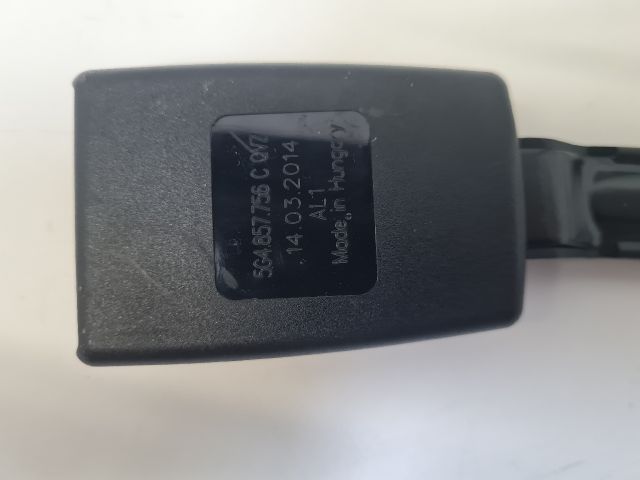 bontott VW GOLF VII Jobb első Biztonsági Öv Csat