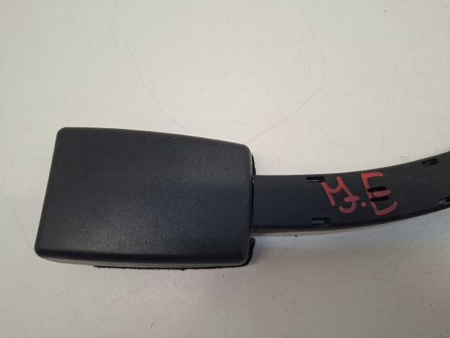 bontott VW GOLF VII Jobb első Biztonsági Öv Csat