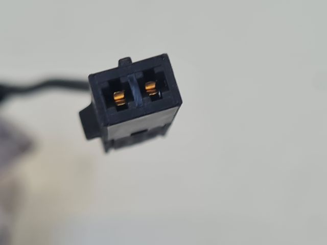 bontott VW GOLF VII Jobb első Biztonsági Öv Csat