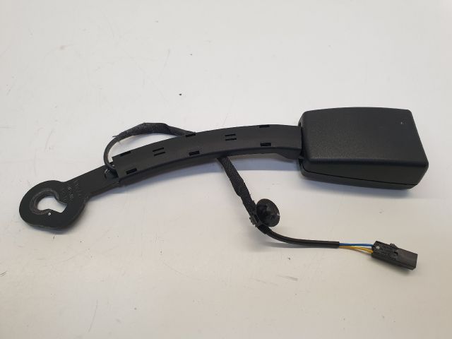 bontott VW GOLF VII Jobb első Biztonsági Öv Csat