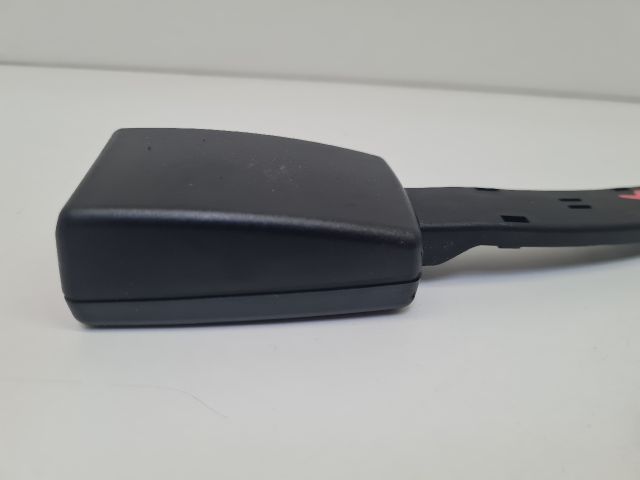 bontott VW GOLF VII Jobb első Biztonsági Öv Csat