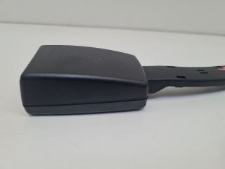 bontott VW GOLF VII Jobb első Biztonsági Öv Csat