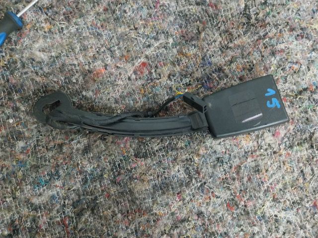 bontott VW GOLF VII Jobb első Biztonsági Öv Csat