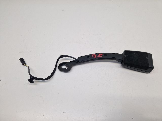 bontott VW GOLF VII Jobb első Biztonsági Öv Csat