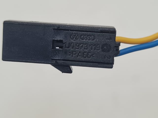 bontott VW GOLF VII Jobb első Biztonsági Öv Csat