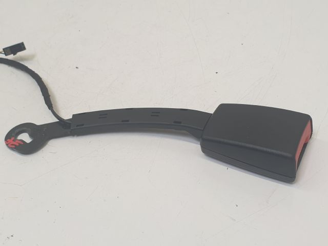 bontott VW GOLF VII Jobb első Biztonsági Öv Csat