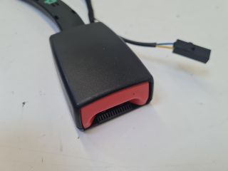 bontott VW GOLF VII Jobb első Biztonsági Öv Csat