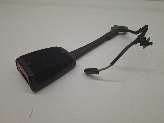 bontott VW GOLF VII Jobb első Biztonsági Öv Csat