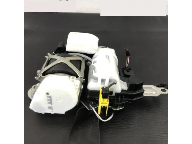 bontott VW GOLF VII Jobb első Biztonsági Öv