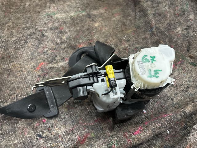 bontott VW GOLF VII Jobb első Biztonsági Öv