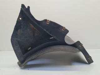 bontott VW GOLF VII Jobb első Első Dobbetét (Kerékjárati, Műanyag)