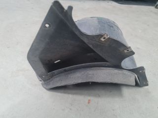 bontott VW GOLF VII Jobb első Első Dobbetét (Kerékjárati, Műanyag)