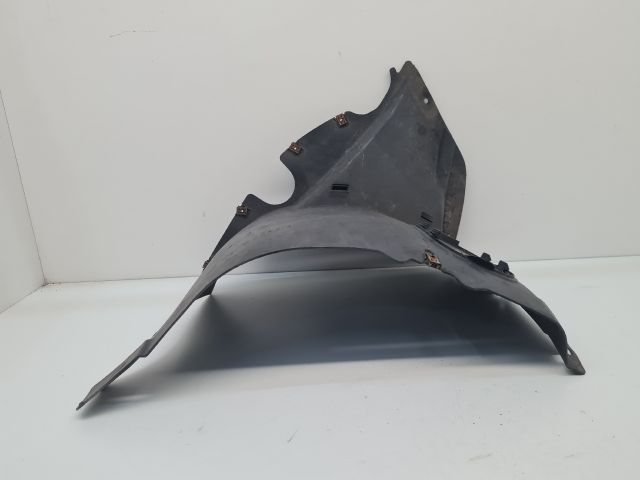 bontott VW GOLF VII Jobb első Első Dobbetét (Kerékjárati, Műanyag)