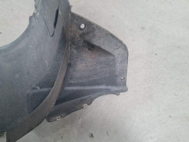 bontott VW GOLF VII Jobb első Első Dobbetét (Kerékjárati, Műanyag)