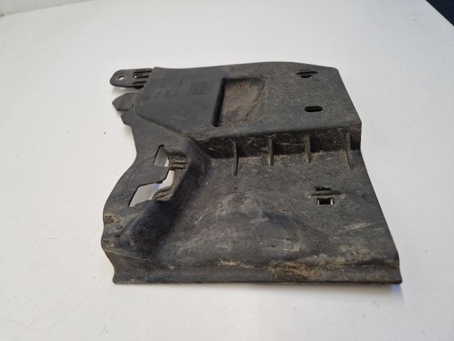 bontott VW GOLF VII Jobb első Fenéklemez