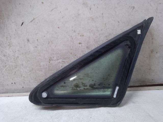 bontott VW GOLF VII Jobb első Fixüveg (Ajtóban)