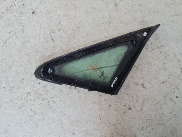 bontott VW GOLF VII Jobb első Fixüveg (Ajtóban)