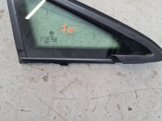 bontott VW GOLF VII Jobb első Fixüveg (Ajtóban)