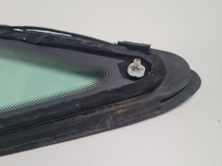 bontott VW GOLF VII Jobb első Fixüveg (Ajtóban)