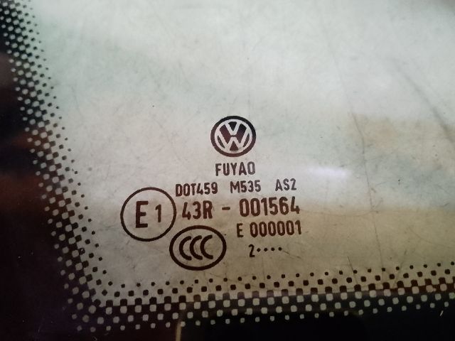 bontott VW GOLF VII Jobb első Fixüveg (Ajtóban)