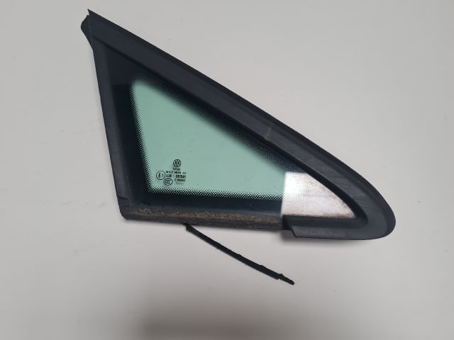 bontott VW GOLF VII Jobb első Fixüveg (Ajtóban)