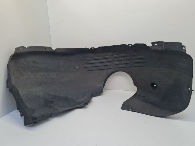 bontott VW GOLF VII Jobb első Hátsó Dobbetét (Kerékjárati, Műanyag)