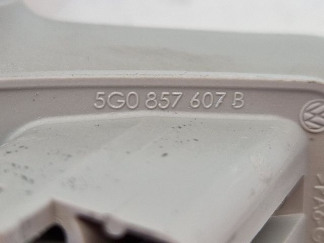 bontott VW GOLF VII Jobb első Kapaszkodó (Felső)