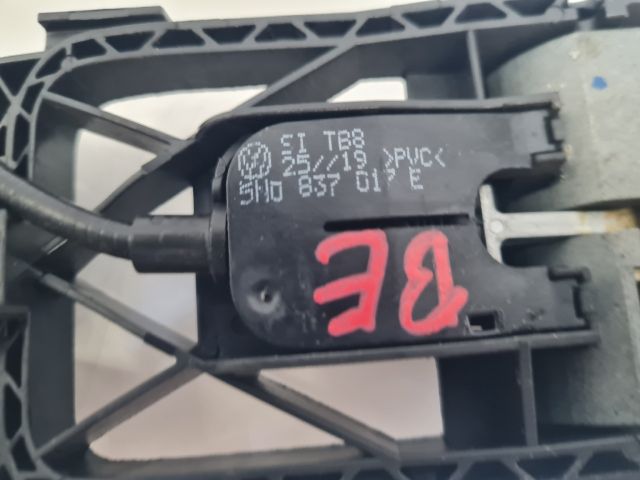 bontott VW GOLF VII Jobb első Kilincs Bowden