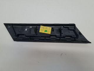 bontott VW GOLF VII Jobb első Kilincs Burkolat