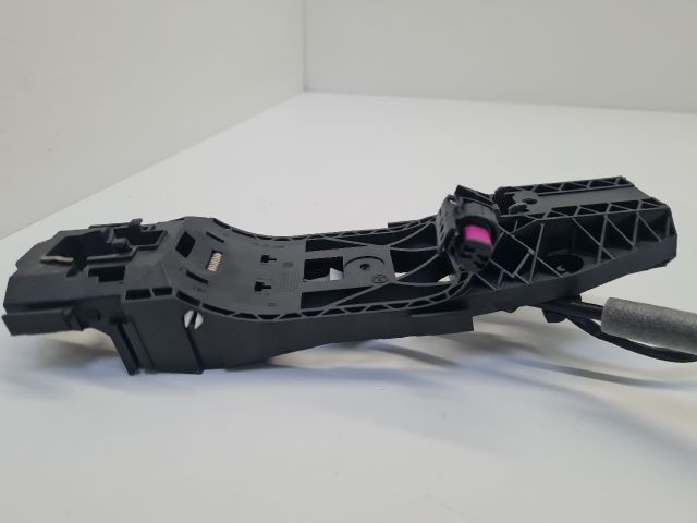 bontott VW GOLF VII Jobb első Külső Kilincsfészek