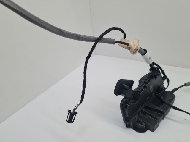 bontott VW GOLF VII Jobb első Külső Kilincsfészek