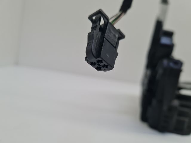 bontott VW GOLF VII Jobb első Külső Kilincsfészek