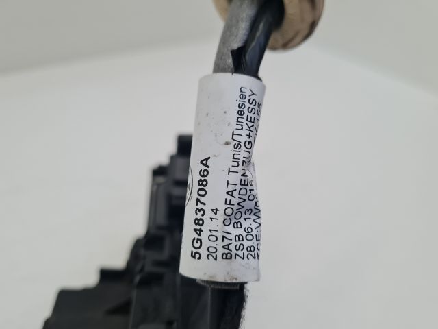 bontott VW GOLF VII Jobb első Külső Kilincsfészek