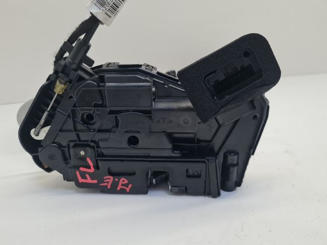 bontott VW GOLF VII Jobb első Külső Kilincsfészek