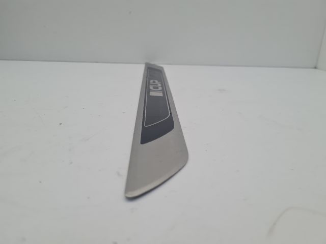 bontott VW GOLF VII Jobb első Küszöb Díszléc