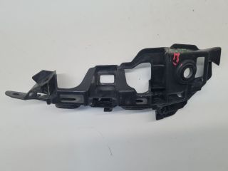 bontott VW GOLF VII Jobb első Lökhárító Tartó (Műanyag)