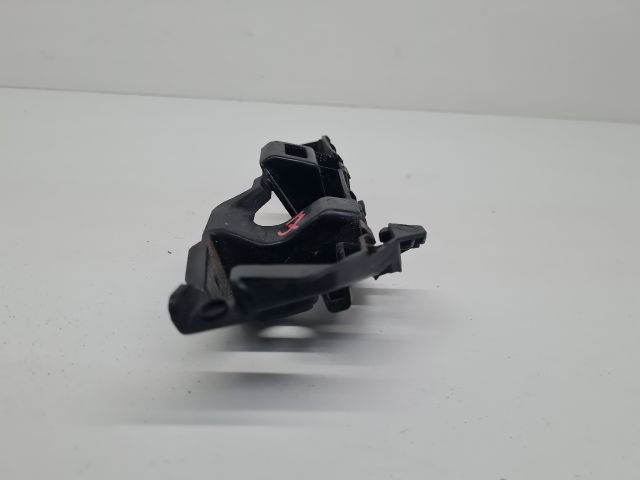 bontott VW GOLF VII Jobb első Lökhárító Tartó (Műanyag)