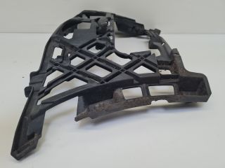 bontott VW GOLF VII Jobb első Lökhárító Tartó (Műanyag)