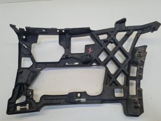 bontott VW GOLF VII Jobb első Lökhárító Tartó (Műanyag)