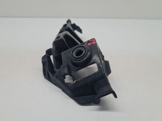 bontott VW GOLF VII Jobb első Lökhárító Tartó (Műanyag)