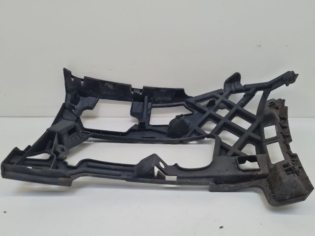 bontott VW GOLF VII Jobb első Lökhárító Tartó (Műanyag)