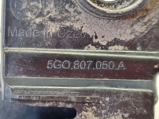 bontott VW GOLF VII Jobb első Lökhárító Tartó (Műanyag)