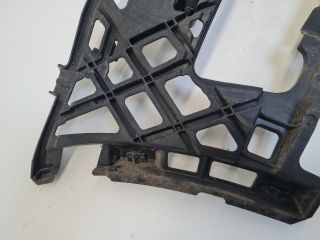 bontott VW GOLF VII Jobb első Lökhárító Tartó (Műanyag)