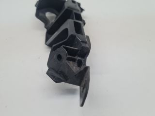 bontott VW GOLF VII Jobb első Lökhárító Tartó (Műanyag)